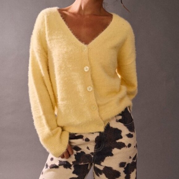 BACK TO IT YELLOW BUTTON UP CARDIGAN - Picture 1 of 1